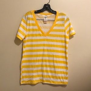 💕Women Pink Victoria’s Secret sleepwear Tee.NWT💕